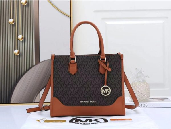 Michael Kors Women's Signature Medium Tote - Coffee/Tan - Image 2